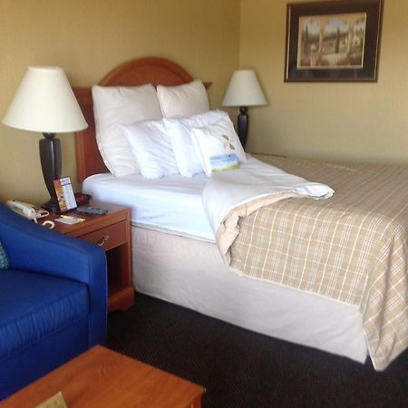 Days Inn By Wyndham Destin Exterior foto
